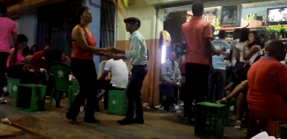 Le phénomène du Colmado dominicain. / The Colmado Dominicano Phenomenon. / El fenómeno del Colmado Dominicano.
